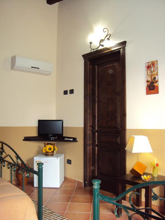 Agriturismo Il Pozzo Antico มาสคาลิ ภายนอก รูปภาพ