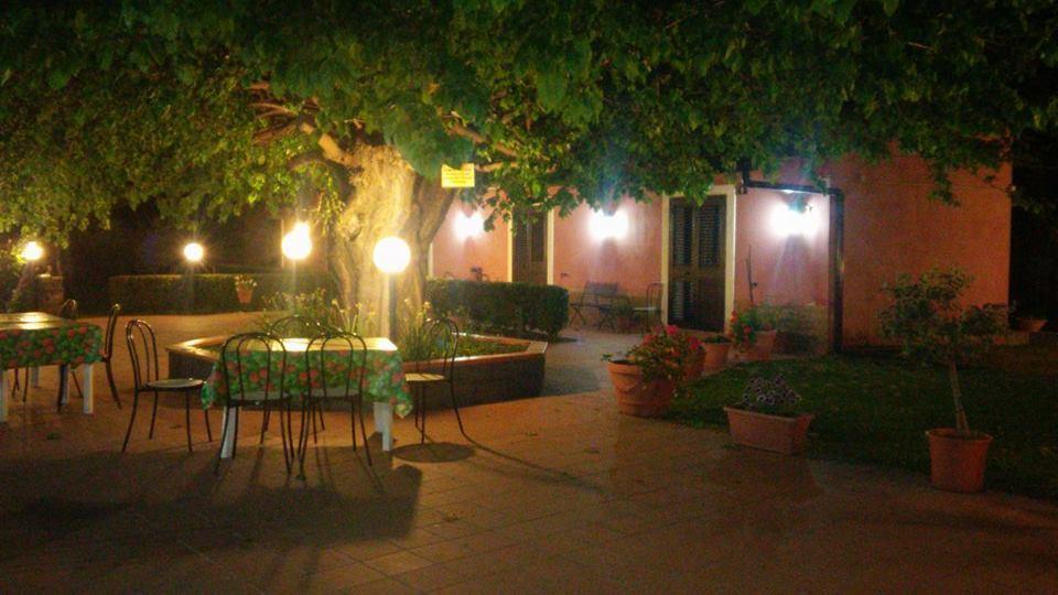 Agriturismo Il Pozzo Antico มาสคาลิ ภายนอก รูปภาพ
