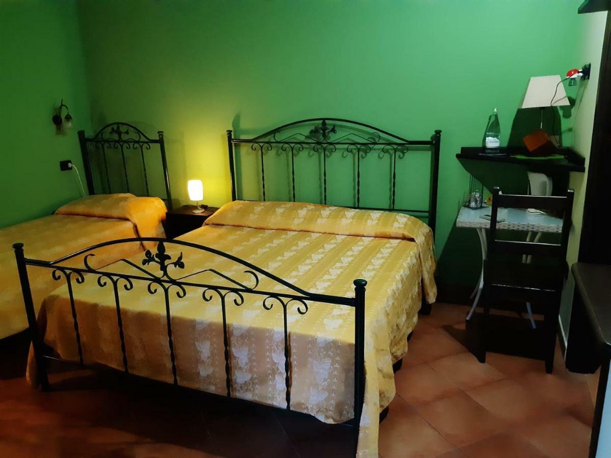 Agriturismo Il Pozzo Antico มาสคาลิ ภายนอก รูปภาพ