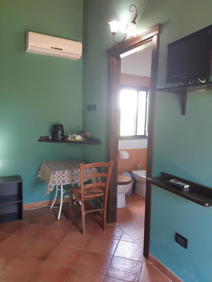 Agriturismo Il Pozzo Antico มาสคาลิ ภายนอก รูปภาพ